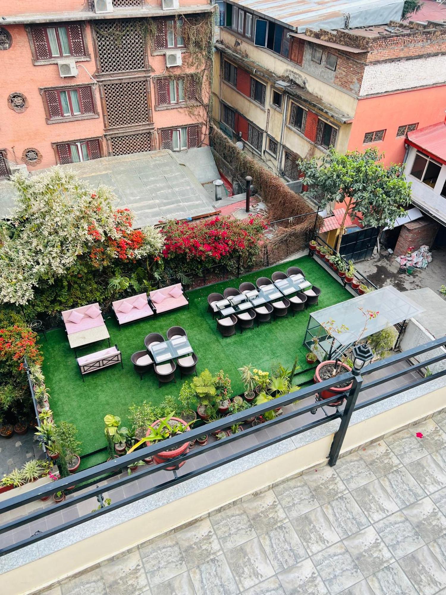 Hotel Kathmandu Base Camp Exterior foto